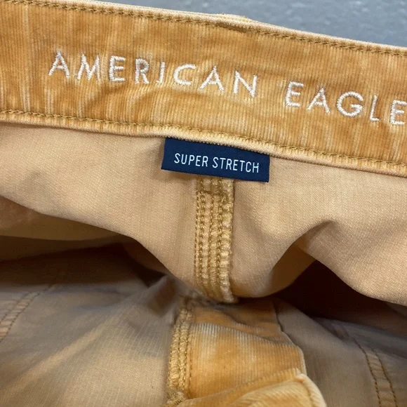 American Eagle women’s size 16 stretch mustard corduroy mini skirt - Picture 4 of 5